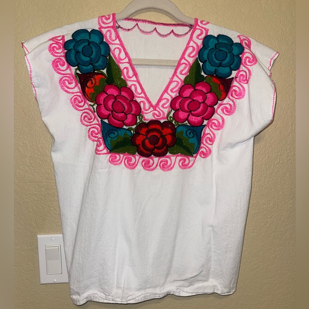Floral Embroidered shirt